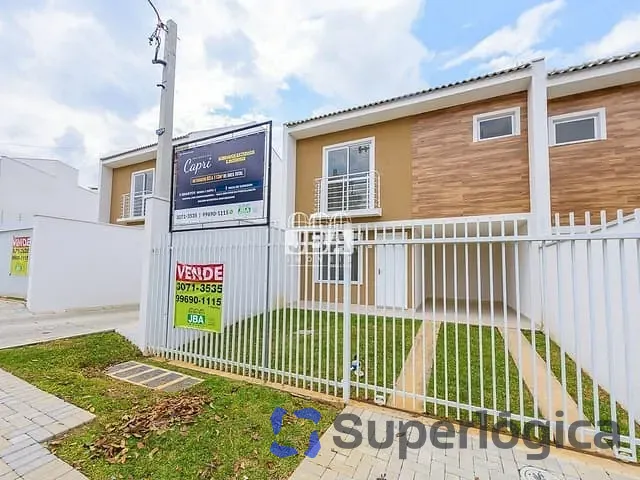 Casa à venda, no bairro Santa Cândida em Curitiba