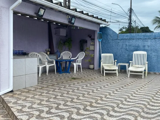 Casa 3 quartos e 2 banheiros, à venda, no bairro Extensão do Bosque em Rio das Ostras