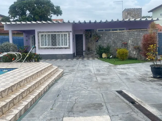 Casa 3 quartos e 2 banheiros, à venda, no bairro Extensão do Bosque em Rio das Ostras