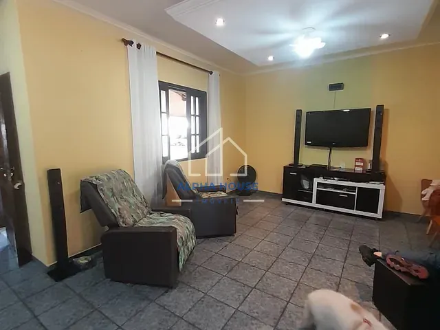 Casa com 450m² 3 quartos e 1 banheiro, à venda, no bairro Conjunto Habitacional Terra dos Ipês I (Sul) em Pindamonhangaba