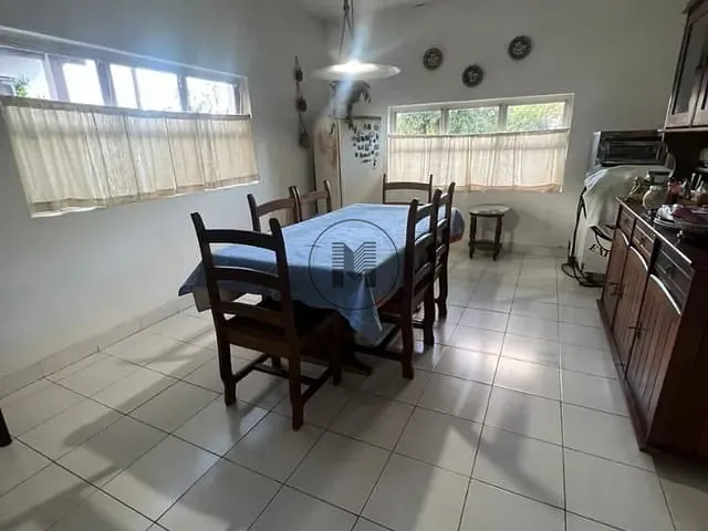 Casa com 1000m² 3 quartos e 4 banheiros, à venda, no bairro Jardim Panorama em Guaratinguetá