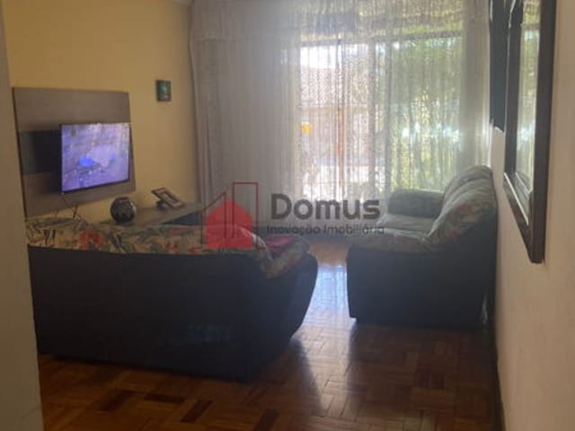Casa à venda, no bairro Parque São Domingos em Pindamonhangaba