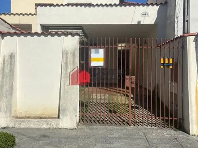 Casa à venda, no bairro Parque São Domingos em Pindamonhangaba