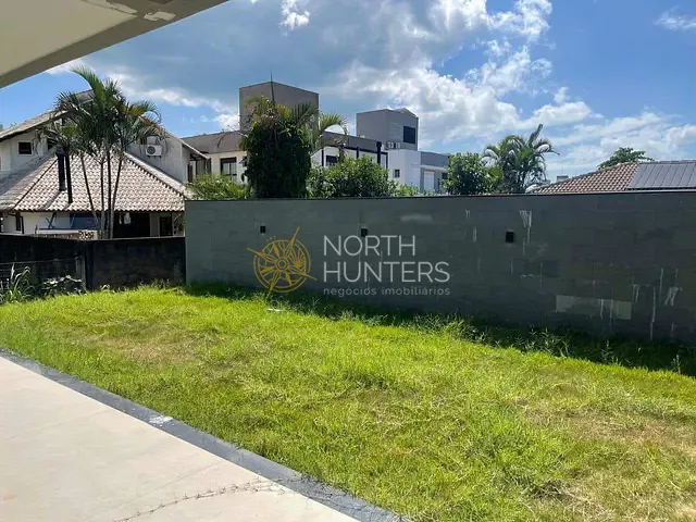 Casa com 450m² 3 quartos e 4 banheiros, à venda, no bairro Jurerê Internacional em Florianópolis