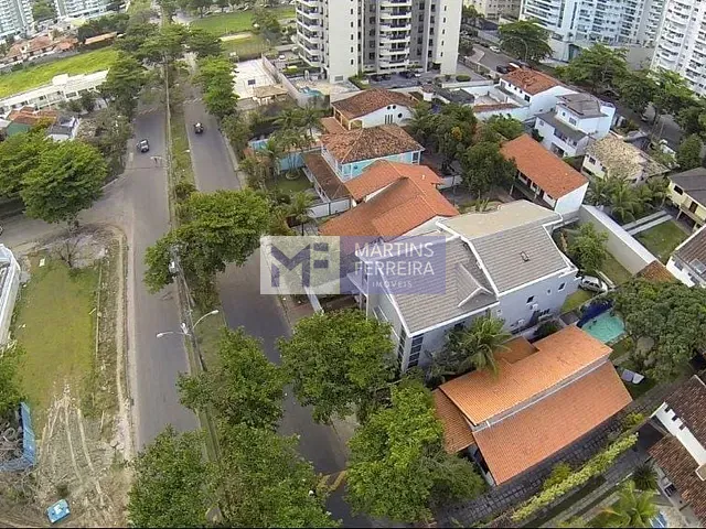 Casa com 645m² 4 quartos e 8 banheiros, à venda, no bairro Recreio dos Bandeirantes em Rio de Janeiro