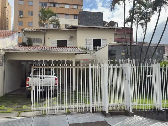Casa com 360m² 5 quartos e 5 banheiros, à venda, no bairro Jardim Adriana I em Londrina