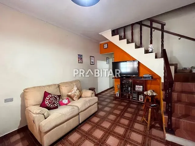Casa com 180m² 3 quartos e 4 banheiros, à venda, no bairro Mutinga em Osasco