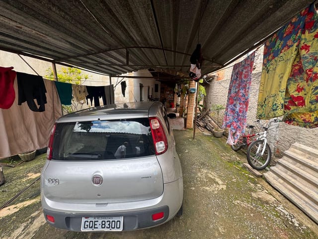 Casa 3 quartos e 1 banheiro, à venda, no bairro Floramar em Belo Horizonte