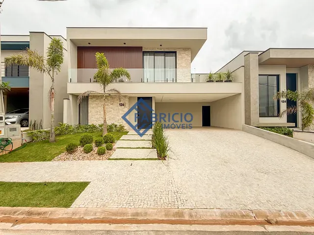 Casa com 300m² 4 quartos e 6 banheiros, à venda, no bairro Vila Pagano em Valinhos