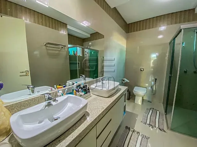 Casa com 500m² 3 quartos e 4 banheiros, à venda ou para alugar, no bairro Granville Parque Residencial em Londrina