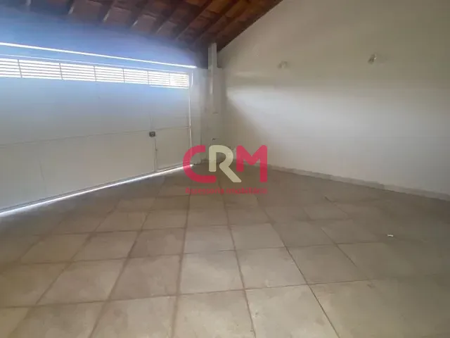 Casa com 204m² 2 quartos e 2 banheiros, à venda, no bairro Parque Residencial Laranjeiras II em Taquaritinga