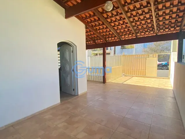 Casa com 351m² 4 quartos e 4 banheiros, à venda, no bairro Matadouro em Bragança Paulista
