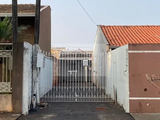 Casa com 250m² 4 quartos e 3 banheiros, à venda, no bairro Jardim Europa em Rolândia