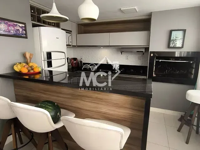 Casa 3 quartos e 2 banheiros, à venda, no bairro Três Vendas em Pelotas