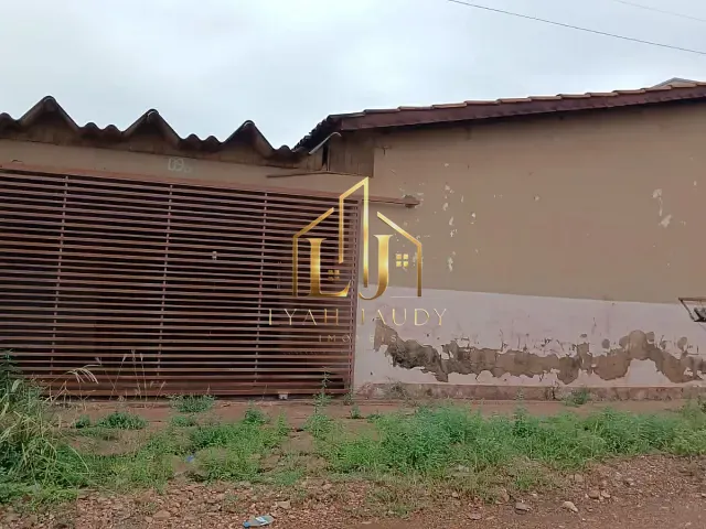 Casa com 720m² 4 quartos e 2 banheiros, à venda, no bairro Parque Atalaia em Cuiabá