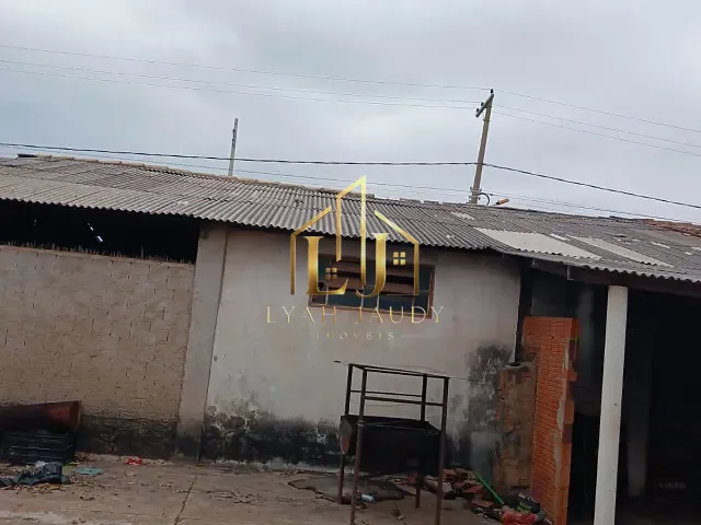 Casa com 720m² 4 quartos e 2 banheiros, à venda, no bairro Parque Atalaia em Cuiabá