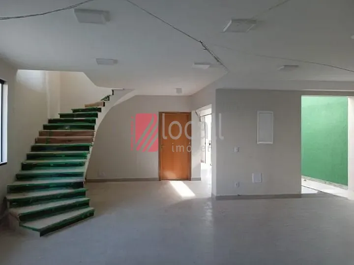 Casa com 1 quarto para aluguel, 380m² — foto 2 de 19