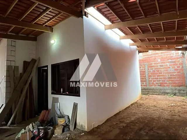 Casa com 180m² 1 quarto e 1 banheiro, à venda, no bairro São Mateus em Araçuaí