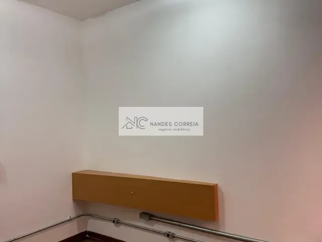 Casa com 300m² 3 quartos e 3 banheiros, para alugar, no bairro Operária em Londrina