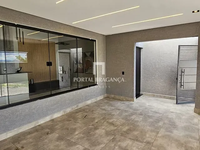 Casa 3 quartos e 3 banheiros, à venda, no bairro Villa Verde em Bragança Paulista