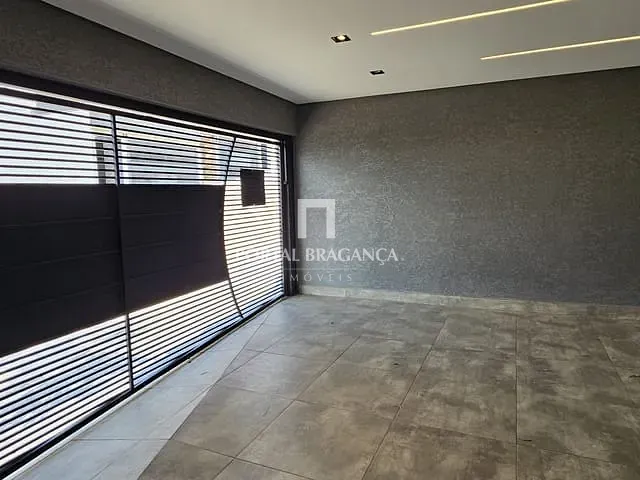 Casa 3 quartos e 3 banheiros, à venda, no bairro Villa Verde em Bragança Paulista