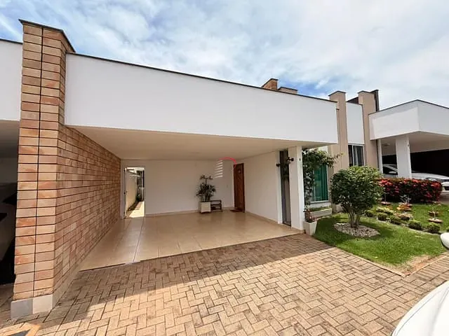 Casa com 227m² 3 quartos e 3 banheiros, à venda, no bairro Chácaras Mussahiro em Londrina