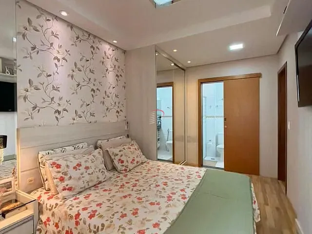 Casa com 227m² 3 quartos e 3 banheiros, à venda, no bairro Chácaras Mussahiro em Londrina