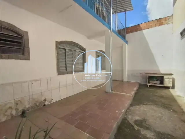 Casa com 70m² 2 quartos e 1 banheiro, para alugar, no bairro São José em Pouso Alegre