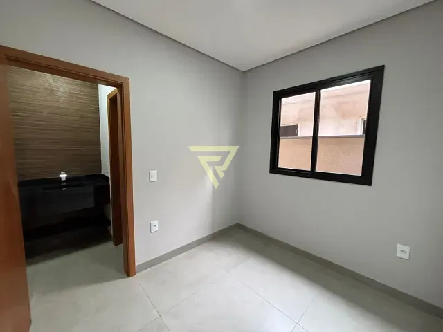 Casa com 300m² 3 quartos e 4 banheiros, à venda, no bairro Portal da Mata em Ribeirão Preto