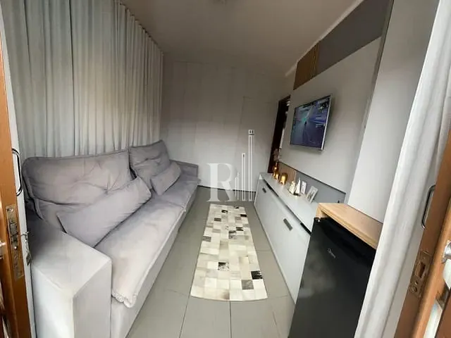 Casa com 390m² 3 quartos e 2 banheiros, à venda, no bairro Universitário em Tijucas