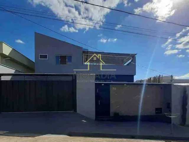 Casa com 312m² 3 quartos e 3 banheiros, à venda, no bairro Residencial Nova Floresta IV em Guaxupé