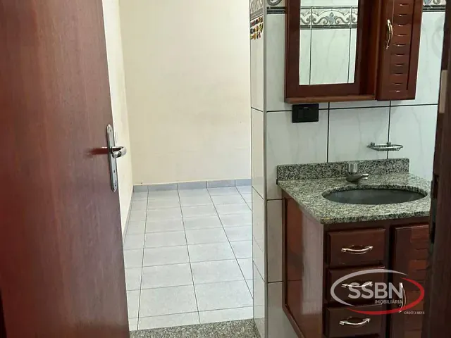 Casa com 250m², à venda, no bairro Jardim São Jorge em Nova Odessa