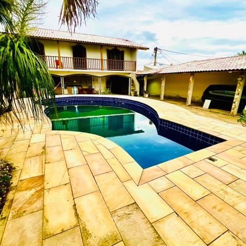Casa com 400m² 6 quartos e 4 banheiros, à venda, no bairro Campo Redondo em São Pedro da Aldeia