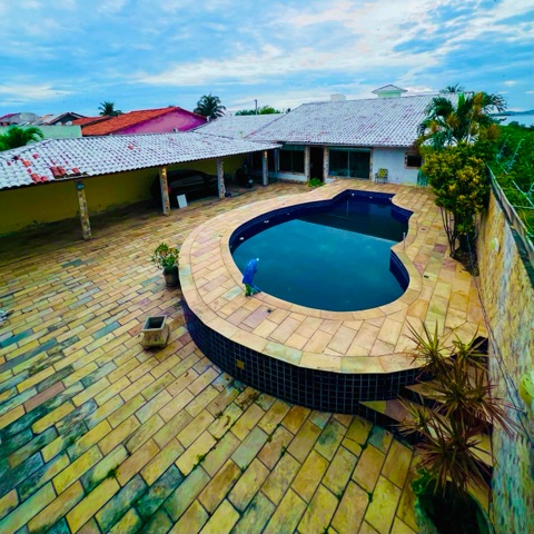 Casa com 400m² 6 quartos e 4 banheiros, à venda, no bairro Campo Redondo em São Pedro da Aldeia