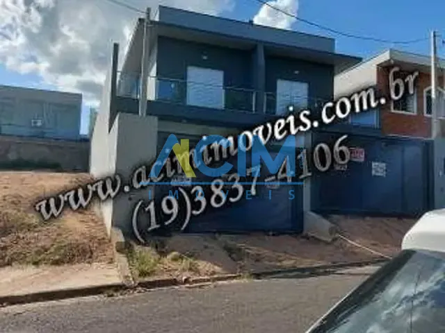 Casa com 200m², à venda, no bairro Centro em Jaguariúna