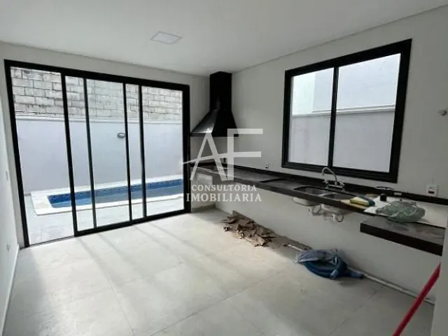 Casa com 275m² 3 quartos e 4 banheiros, à venda ou para alugar, no bairro Campos Do Conde em Tremembé