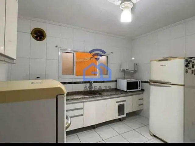 Casa com 300m² 4 quartos e 4 banheiros, à venda, no bairro Martim de Sá em Caraguatatuba