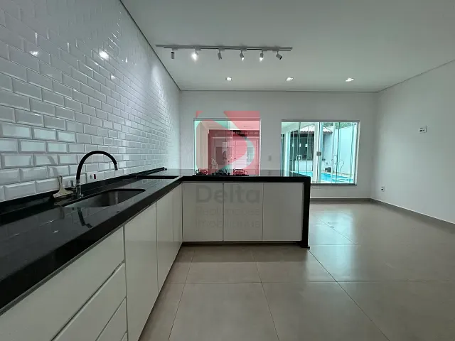 Casa 2 quartos e 1 banheiro, à venda, no bairro Jardim Kanebo em Pirassununga