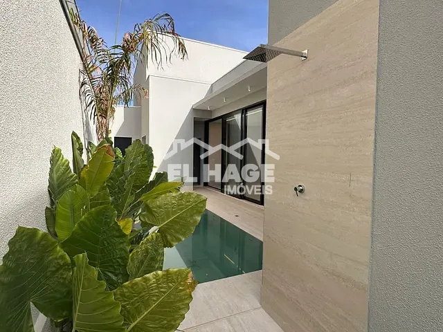Casa com 307m² 3 quartos e 4 banheiros, à venda, no bairro Jardim Imperial em Cuiabá