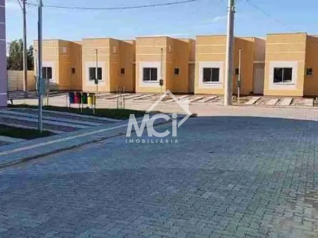 Casa 2 quartos e 1 banheiro, à venda, no bairro Três Vendas em Pelotas