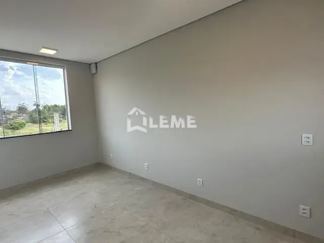 Casa 3 quartos e 5 banheiros, à venda, no bairro Loteamento Residencial e Comercial Jardim Lago dos Ipês em Mococa