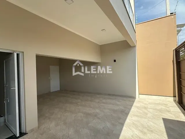 Casa 3 quartos e 5 banheiros, à venda, no bairro Loteamento Residencial e Comercial Jardim Lago dos Ipês em Mococa