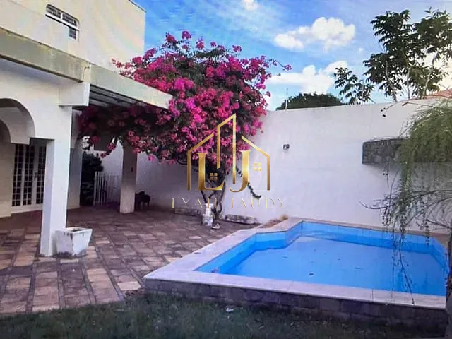 Casa com 788m² 5 quartos e 6 banheiros, à venda, no bairro Jardim Shangri-Lá em Cuiabá