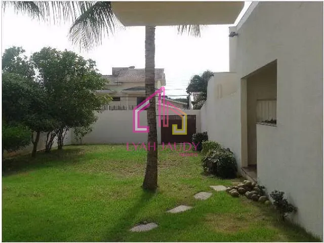 Casa com 788m² 5 quartos e 6 banheiros, à venda, no bairro Jardim Shangri-Lá em Cuiabá