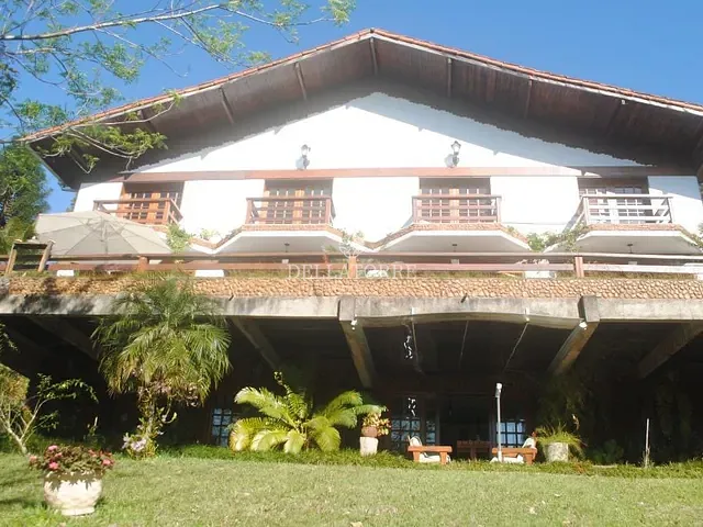 Casa com 3175m² 4 quartos e 5 banheiros, à venda, no bairro Parque do Imbui em Teresópolis