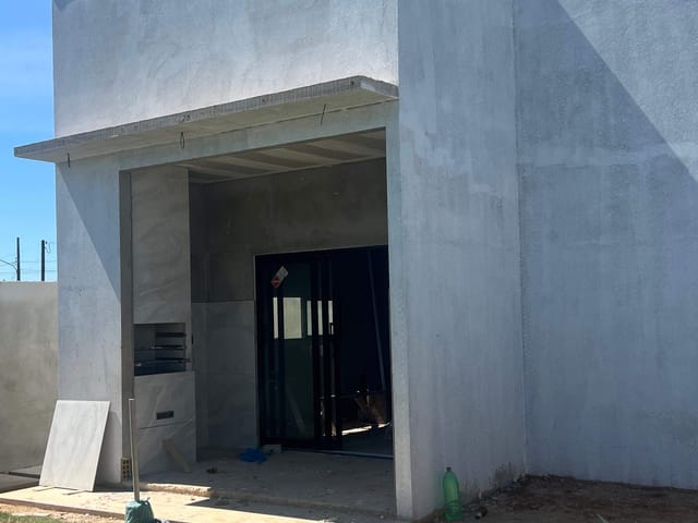 Casa com 300m² 3 quartos e 2 banheiros, à venda, no bairro Jardim Bougainville em Sinop