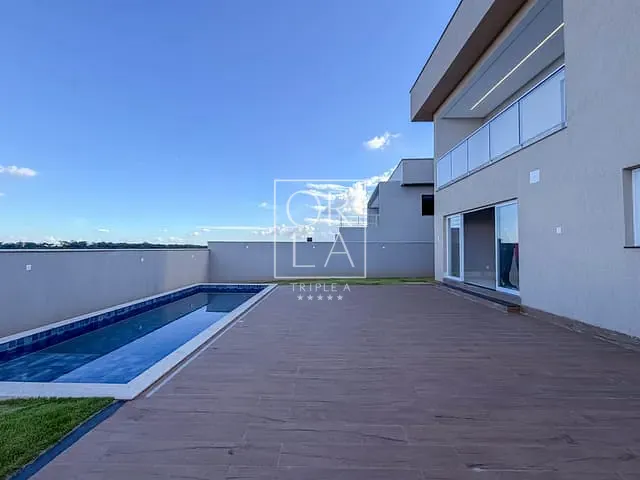 Casa com 419m² 4 quartos e 5 banheiros, à venda, no bairro Jardins Nápoles em Senador Canedo