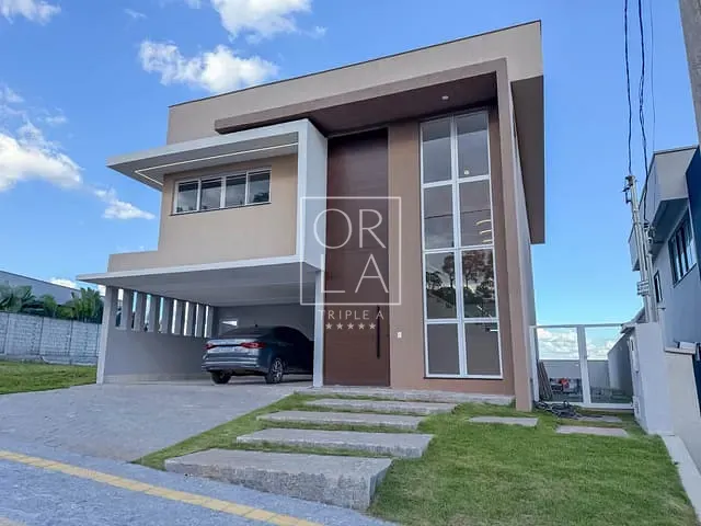 Casa com 419m² 4 quartos e 5 banheiros, à venda, no bairro Jardins Nápoles em Senador Canedo