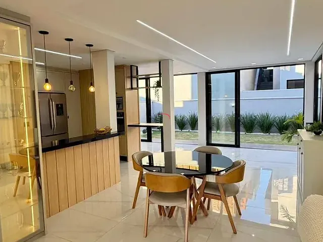 Casa 3 quartos e 4 banheiros, à venda, no bairro Gleba Simon Frazer em Londrina