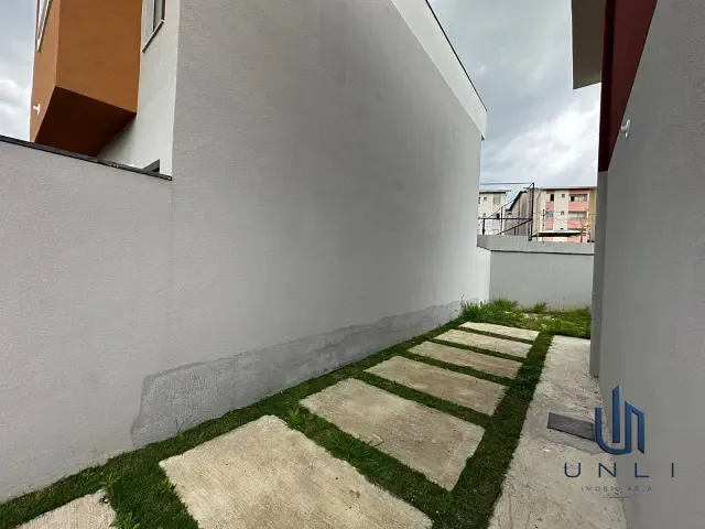 Casa 2 quartos e 3 banheiros, à venda, no bairro Roma em Volta Redonda